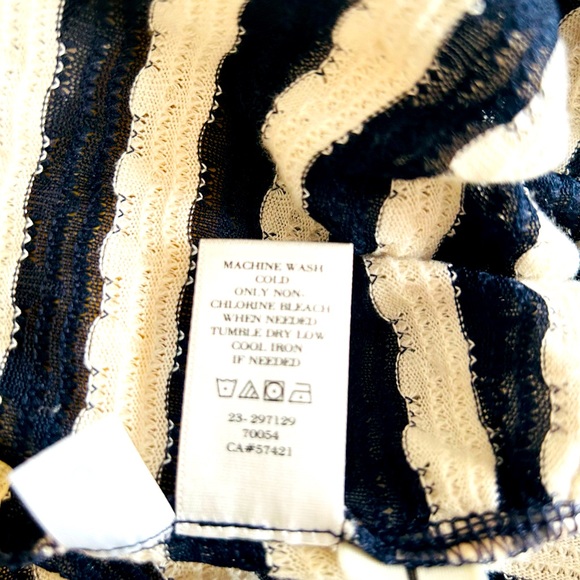 Ann Taylor Blue and White Blouse - Picture 4 of 4